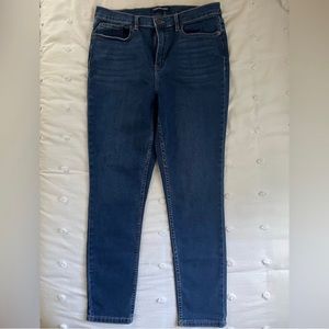 Calvin Klein high rise skinny jeans. Size 14